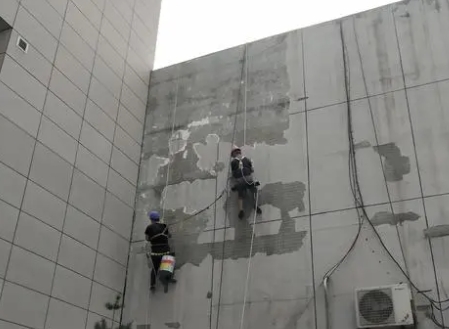 黑河市楼顶漏水维修公司分享下黑河市外墙防水的注意事项